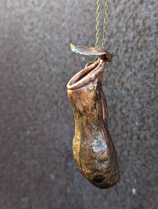 Carnivorous Nepenthes Pitcher (large) Necklace